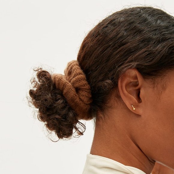 Everlane Nwt The Cashmere Scrunchie In 